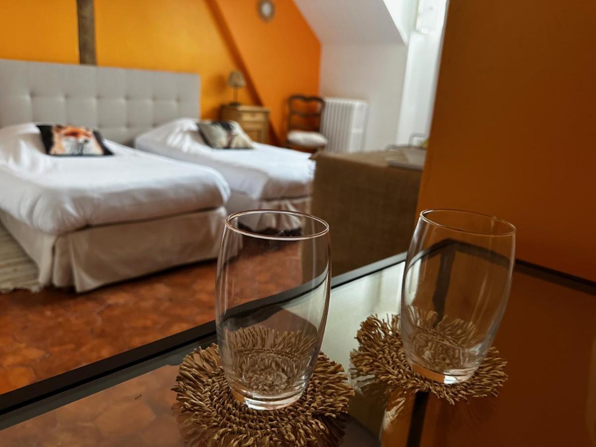Hotel Les Grands Chenes Saint-Fargeau  Dış mekan fotoğraf