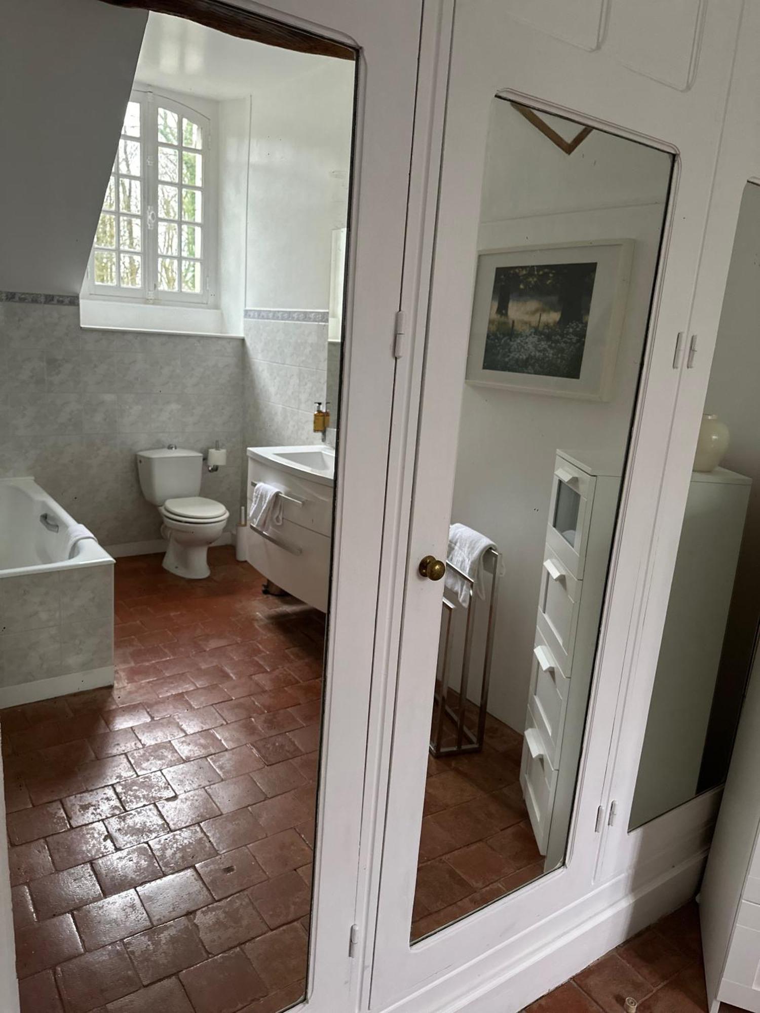 Hotel Les Grands Chenes Saint-Fargeau  Dış mekan fotoğraf