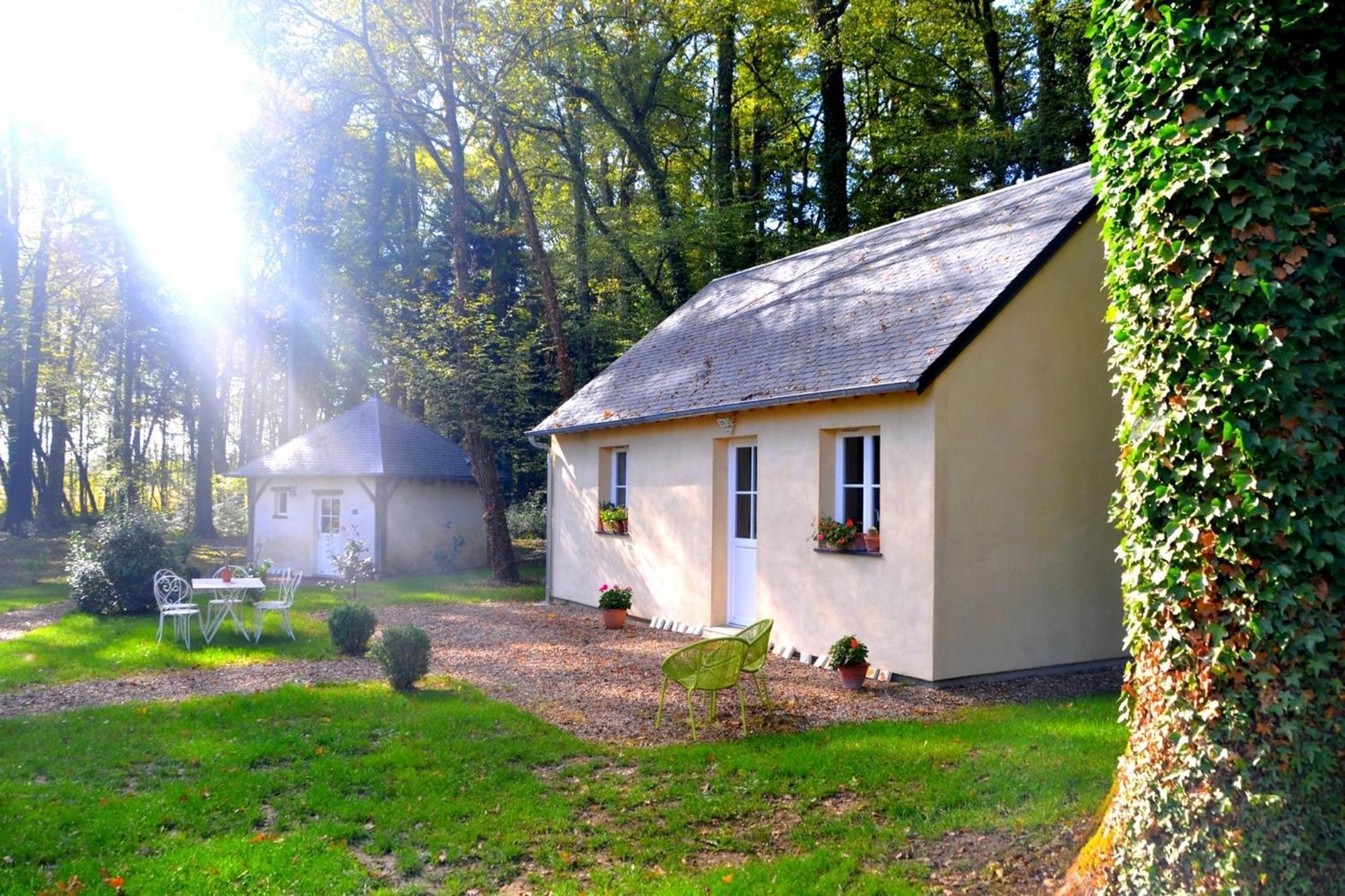 Hotel Les Grands Chenes Saint-Fargeau  Oda fotoğraf