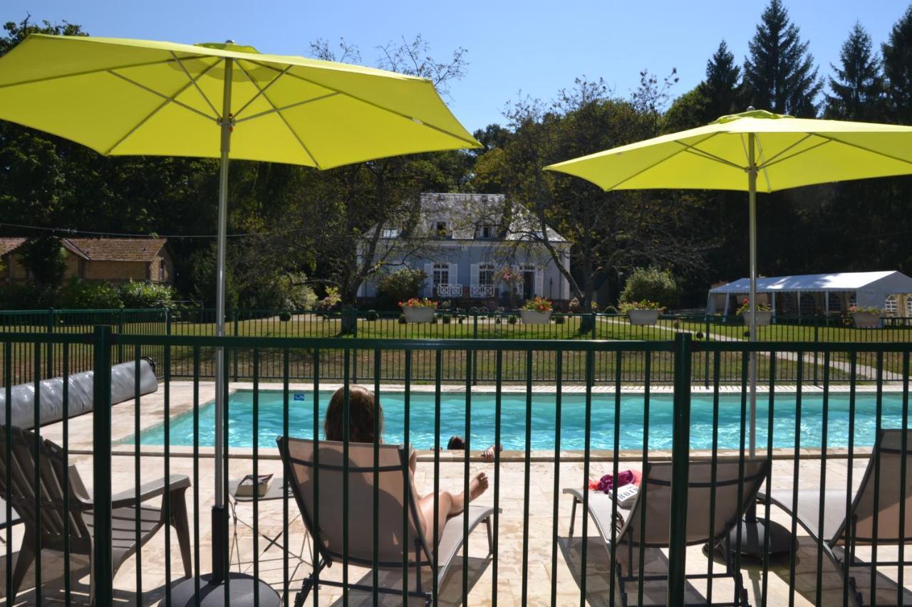 Hotel Les Grands Chenes Saint-Fargeau  Dış mekan fotoğraf